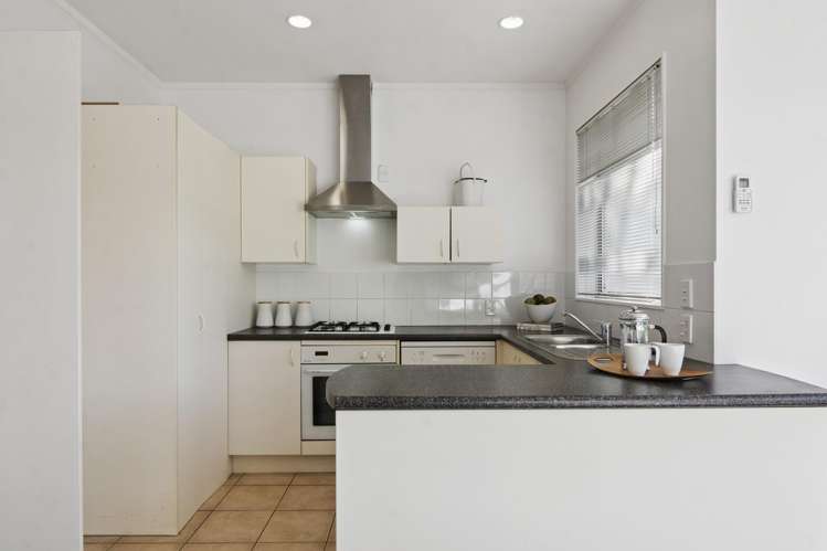 2/1 Gleanor Avenue Oteha_10