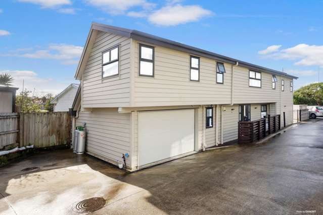 681A Hillsborough Road Mt Roskill_2