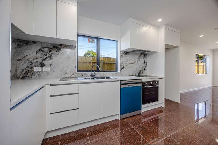 35C Christmas Road Manurewa_10