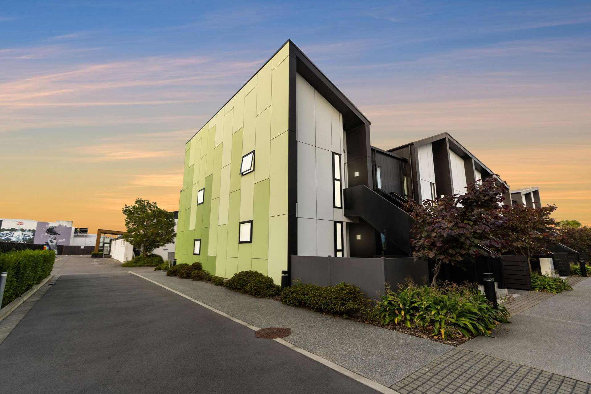 1/6 Waverley Street Sydenham_0