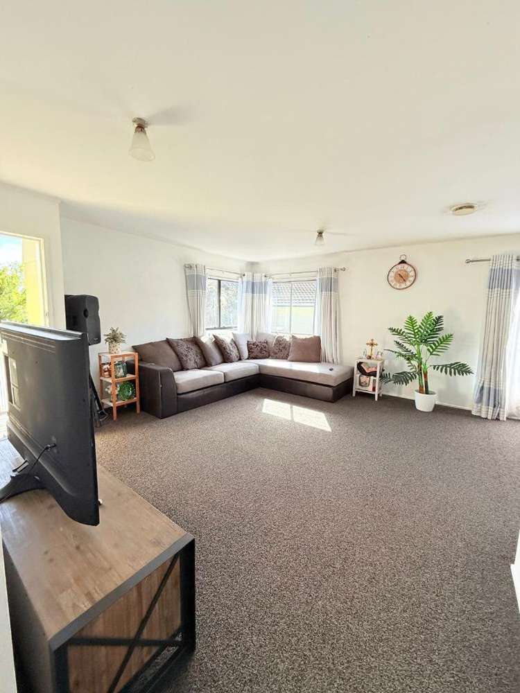 2/159A Manuka Road 10878_1