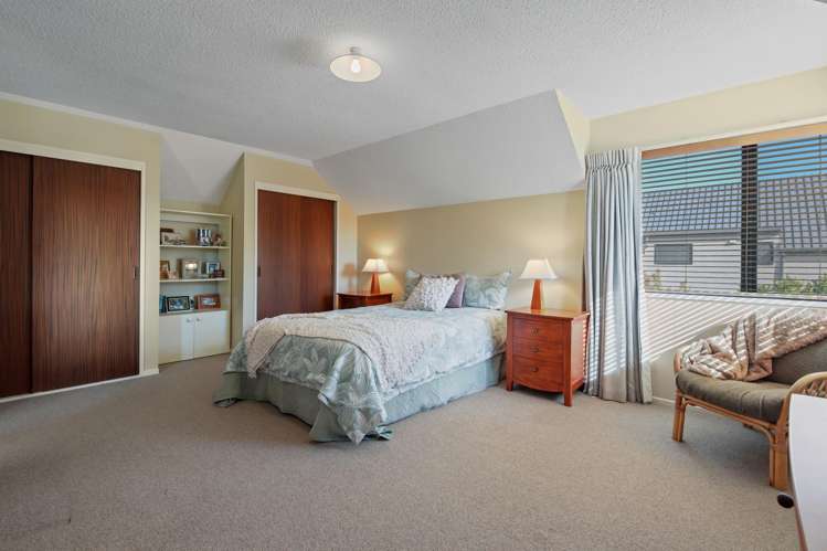 2/4 Gatonby Place Avonhead_9