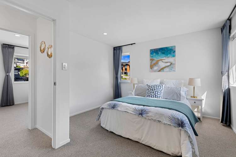 36 Fernhill Way Oteha_18