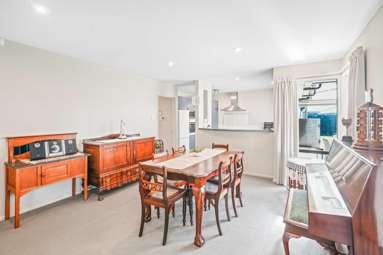 25 Robinia Place_3