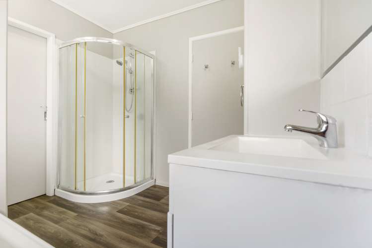 65 Beeston Crescent Manurewa_11