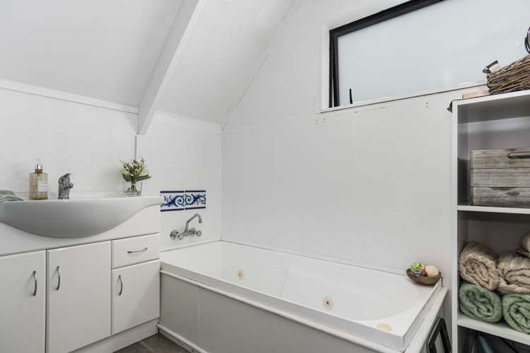 1281 Papamoa Beach Road Papamoa_16