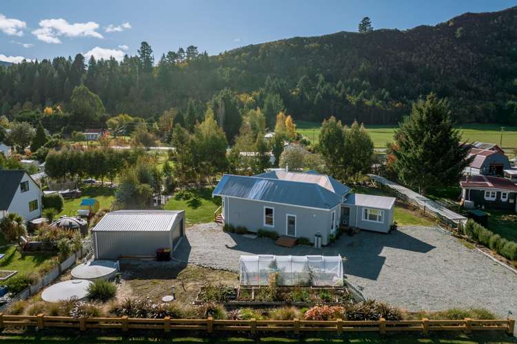 19 Hythe Street Lumsden Surrounds_23