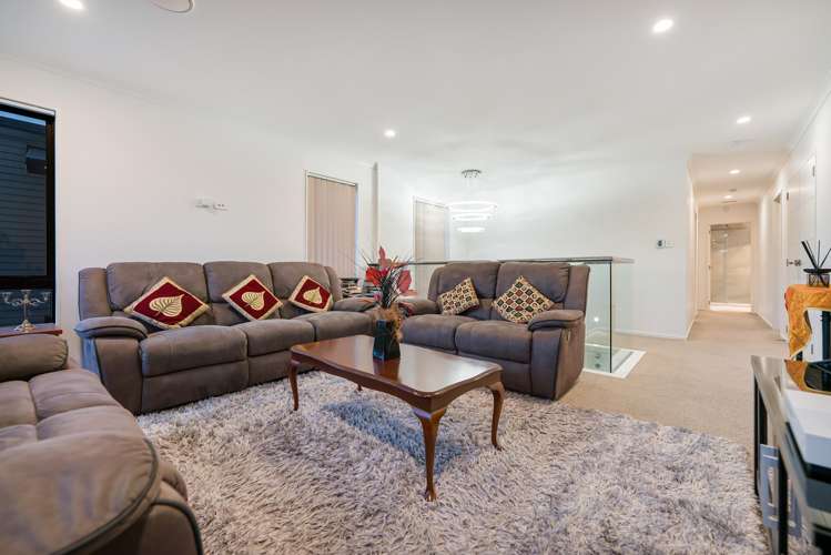 14 Matahae Drive Flat Bush_15