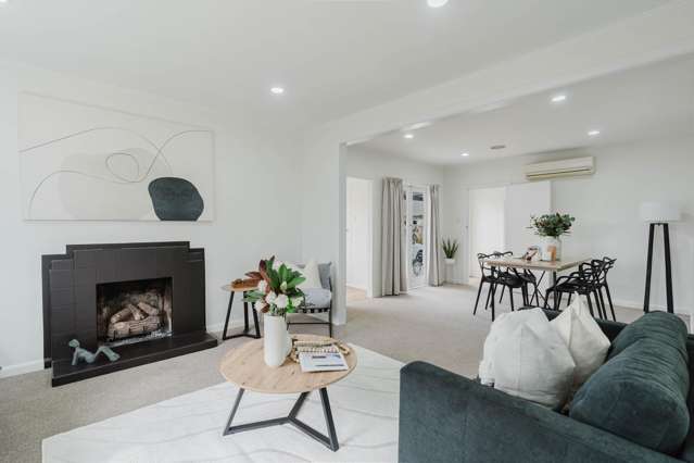 35 Lake Crescent Hamilton Lake_3