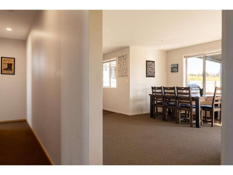 4 Lakeland Avenue Twizel_10