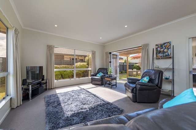 4 Silver Pine Avenue Woodridge_3