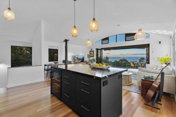 68 Queens Drive Oneroa_8