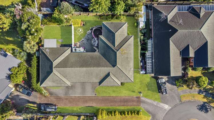 16 Castlehill Court Wattle Downs_24