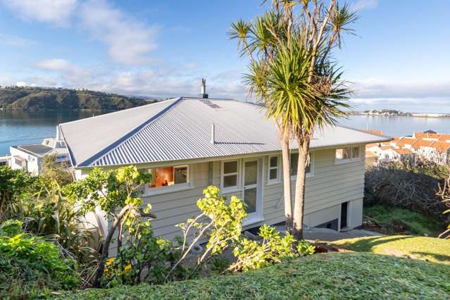 Great Opportunity to Live in Evans Bay