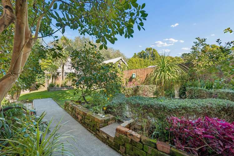 5 Allenby Avenue Devonport_30