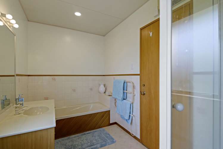 231 Woodend Beach Road Woodend_23