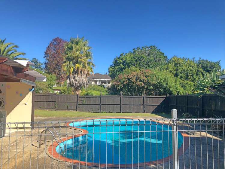 17 David Avenue Hillpark_5