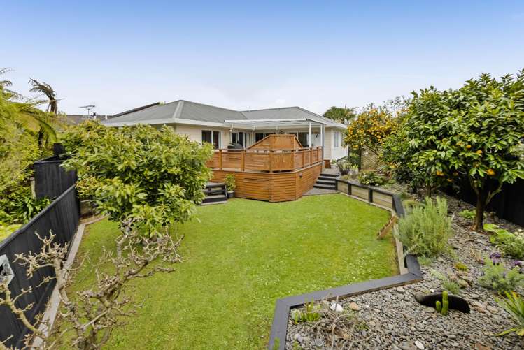 12 Frank Frethey Place Highlands Park_24