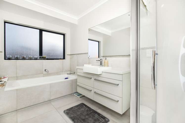 10 Creda Road Wattle Downs_9