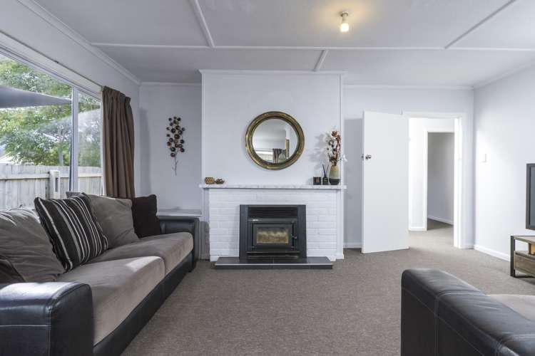 37 Croucher Street Richmond_9