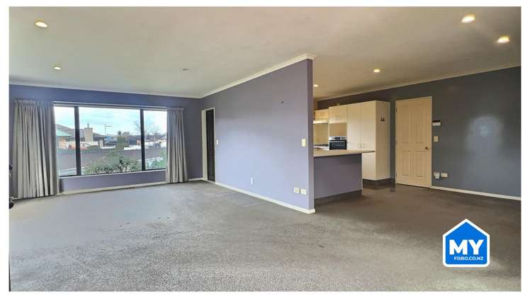 215 Frimley Oaks Frimley_2