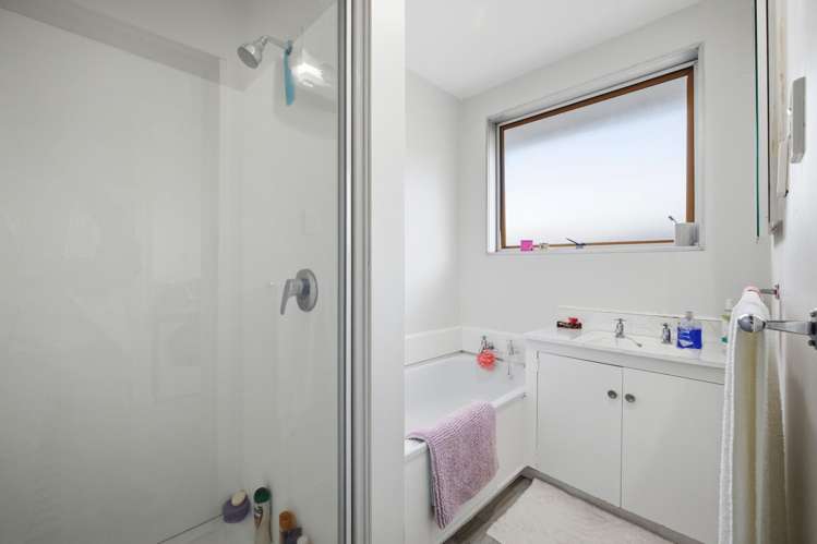 2/50 Reynolds Avenue Bishopdale_11