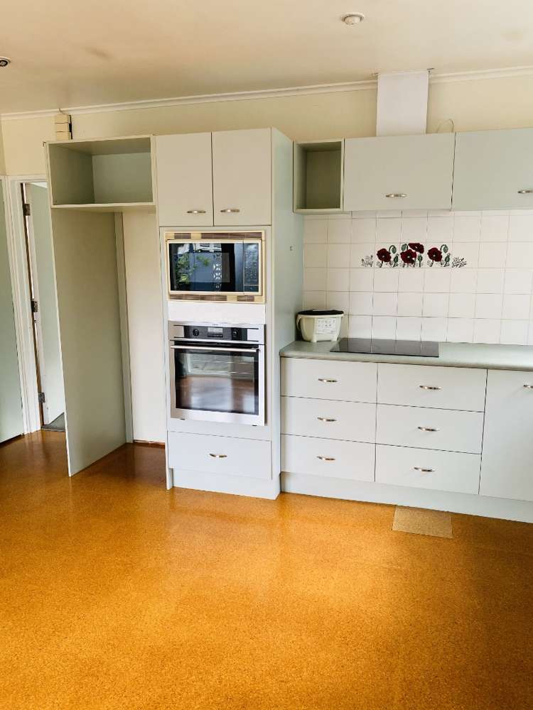 2/75 Beach Road 10937_5