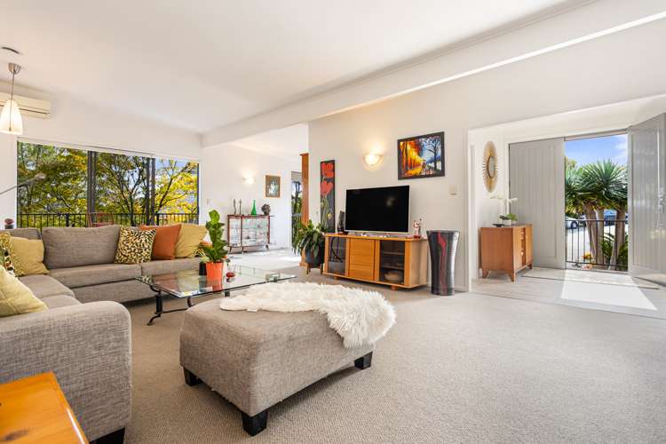 23 Pokapu Street Titirangi_2