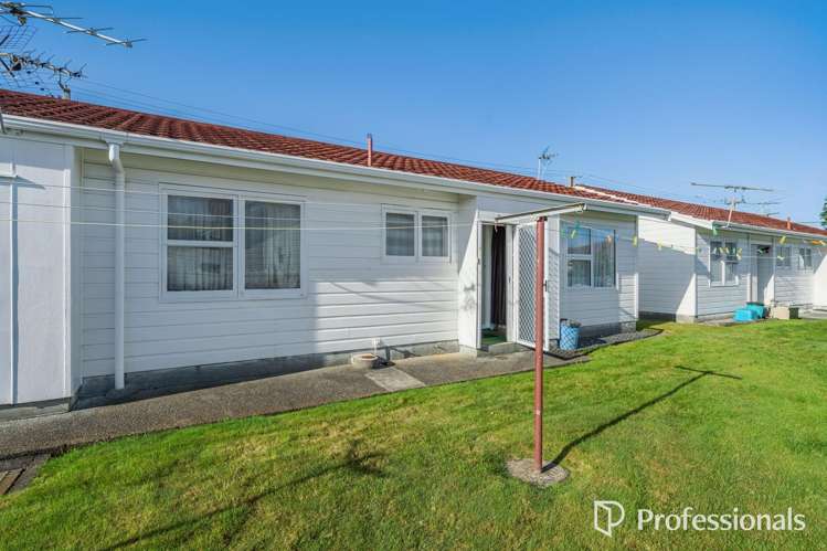 3/1079 High Street Taita_9