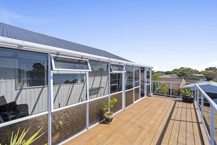 241 Shortland Street Aranui_22