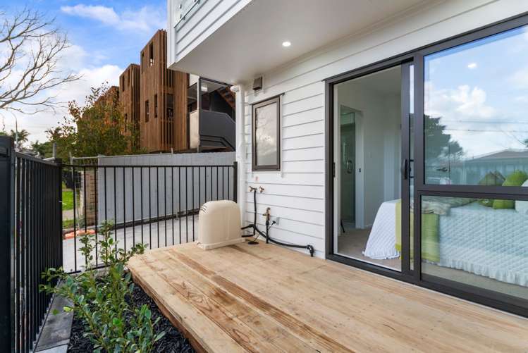 2/2 Hyde Street Manurewa East_10