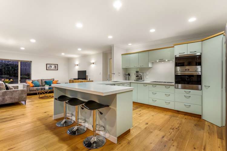 2 Hogarth Rise West Harbour_28