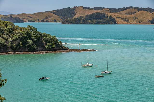 76 Hunterville Road Waiheke Island_2