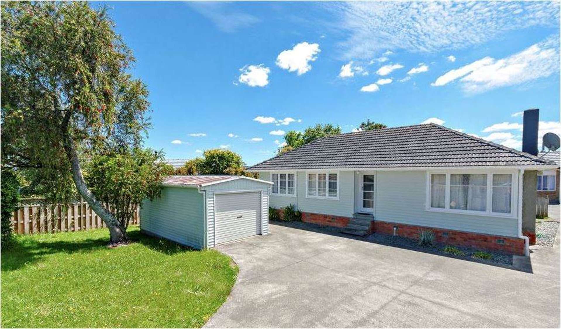 27 Essex Street Te Atatu South_0
