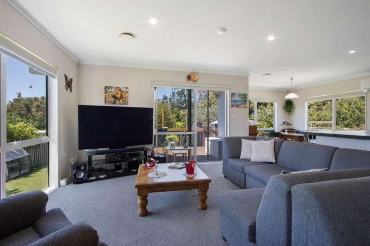 56 Barry Road Waihi_4