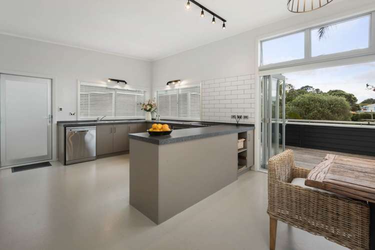 25 Edinburgh Street Waihi Beach_11