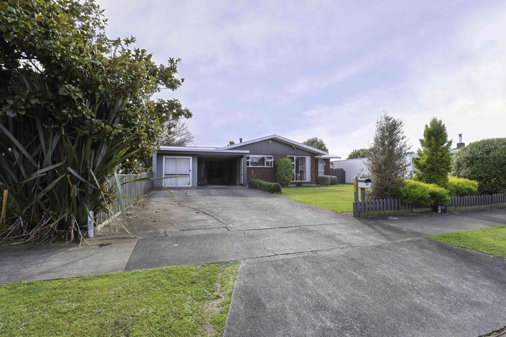 31 Somerset Crescent Highbury_0