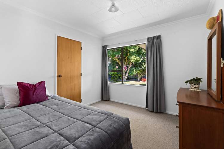 907 Lawrence Street Akina_10