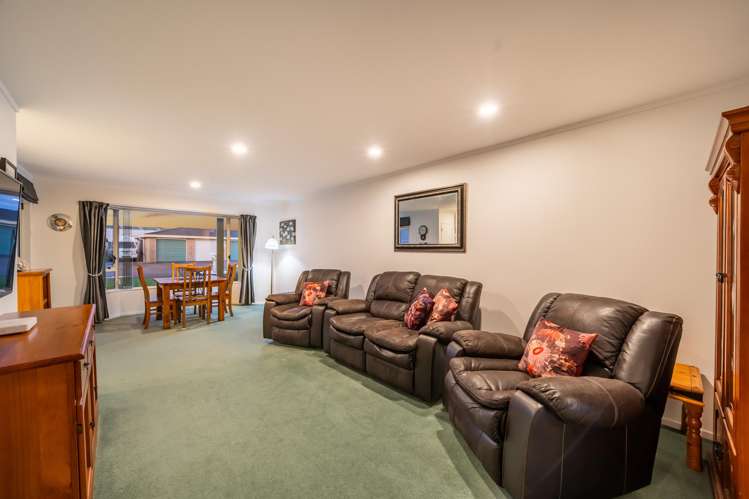 30/17 John Street Trentham_10