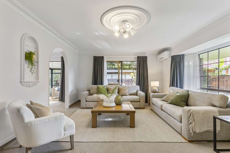 2/102 Rathgar Road Henderson_2