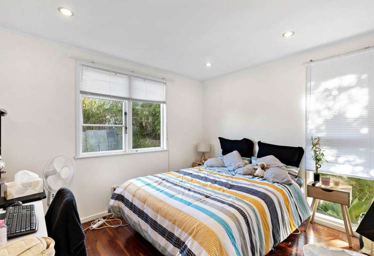 40 Taurus Crescent Beach Haven_4