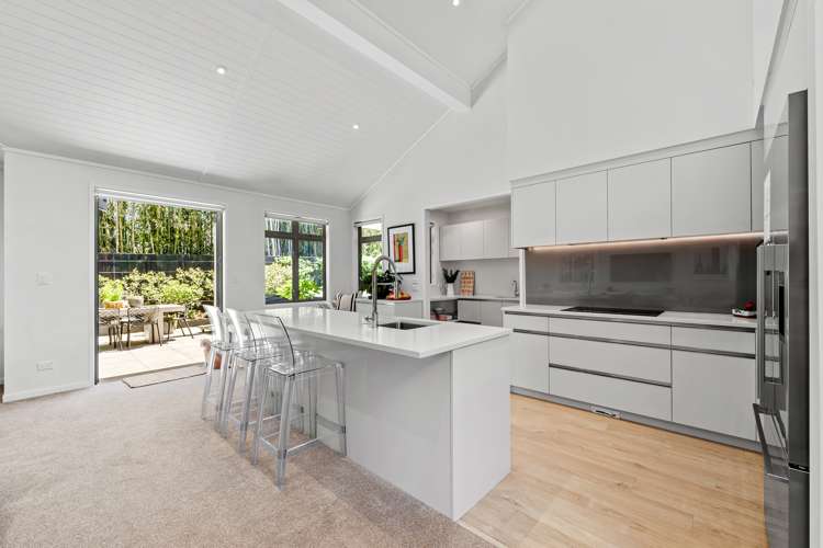 38 Awanui Crescent Matakana_9