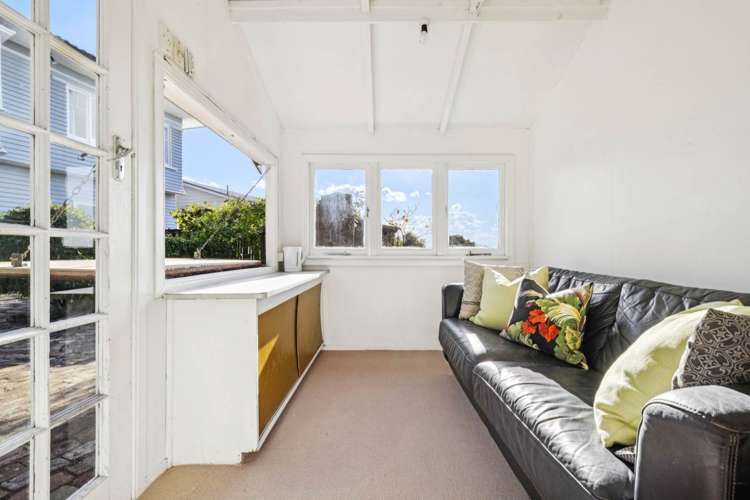 47 Landscape Road Mt Eden_22