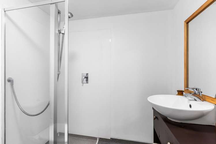 8B/18 Scotia Place Auckland Central_12