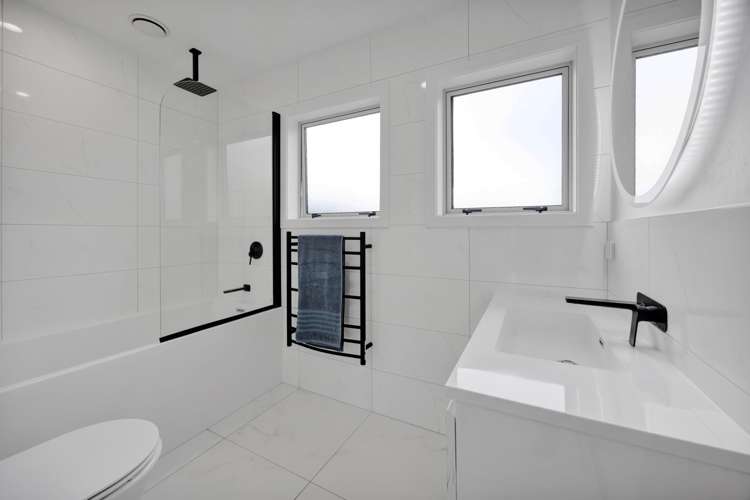 56 Warwick Road Stratford_11