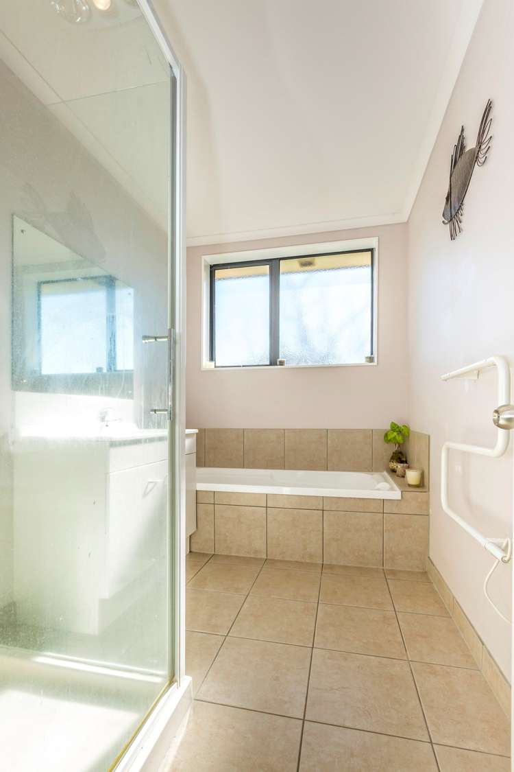 30 Kathleen Reece Place Waiuku_17