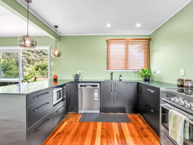 19 Division Street Matata_7