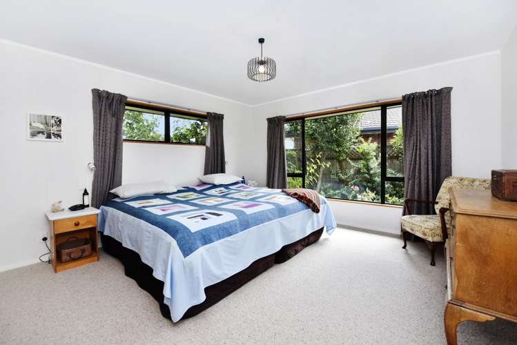 21 Malthouse Crescent Brightwater_13