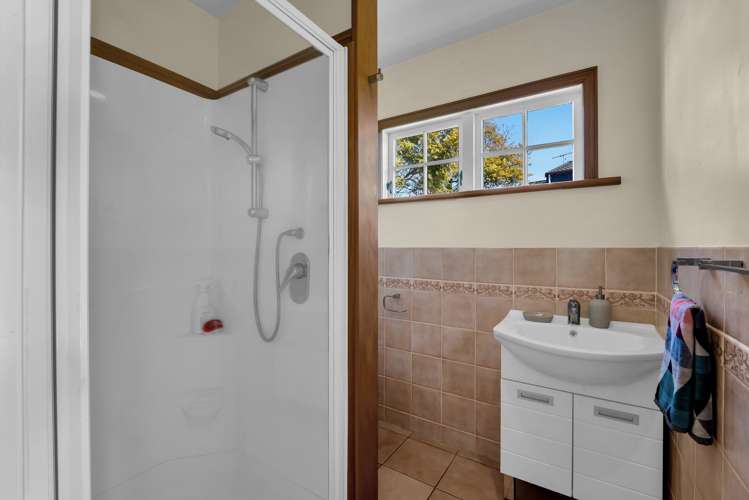 66 Yeovil Road Te Atatu Peninsula_24
