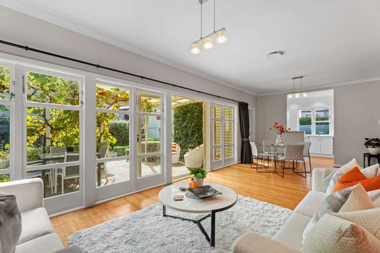 76 Mount Smart Road Onehunga_5